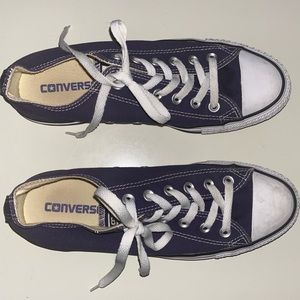 Navy Converse Chuck Taylor All Stars